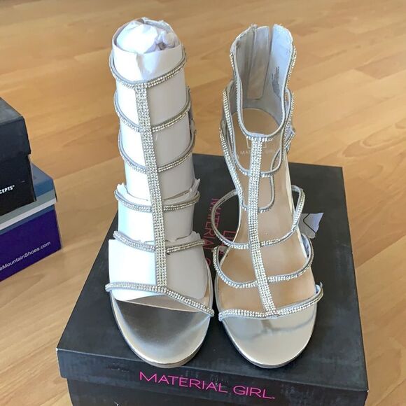 Material Girl Raissa Heels - Picture 2 of 6